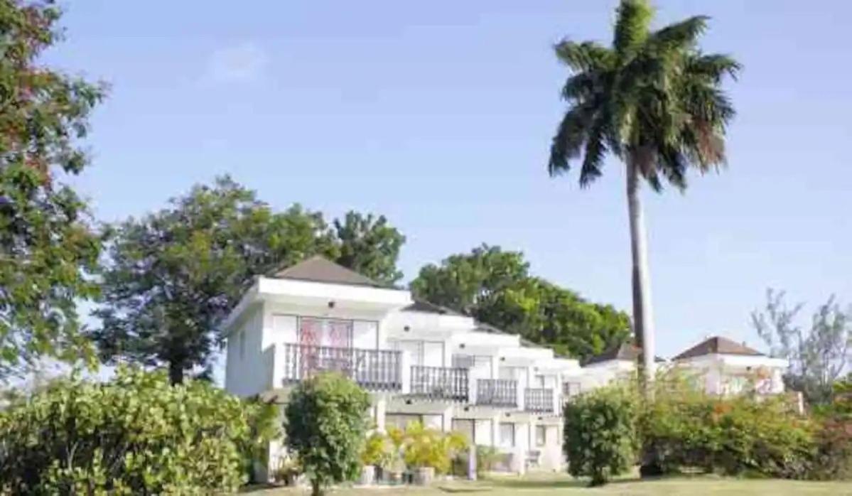 Апартаменти 126 Friendship, Rockley Golf Club Бриджтаун Екстер'єр фото